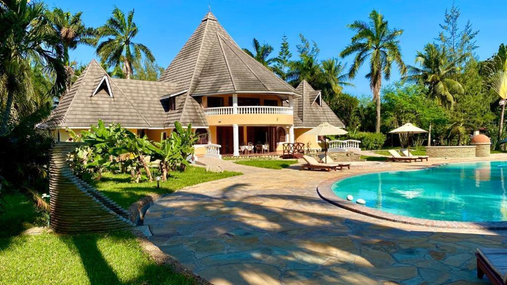 Sunset Villa Boutique Resort Diani Beach Bagian luar foto